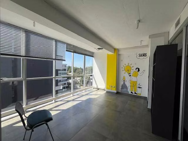 Amplia y Moderna Oficina de 140 M2  (158533)