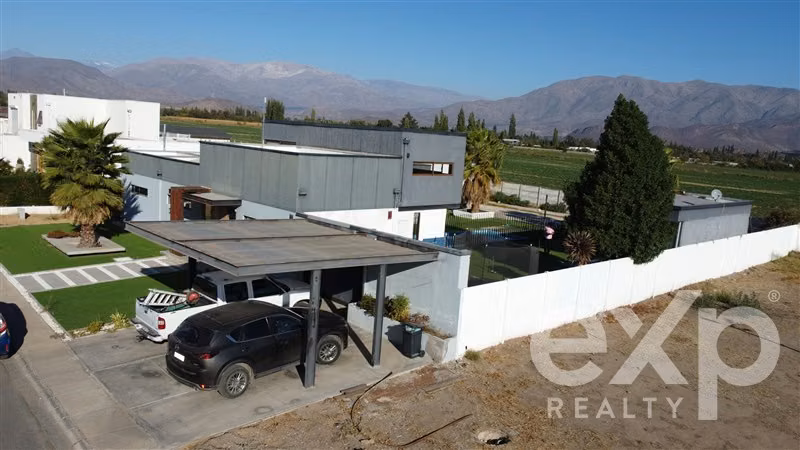 Casa en venta de 4 dorm. en Rinconada