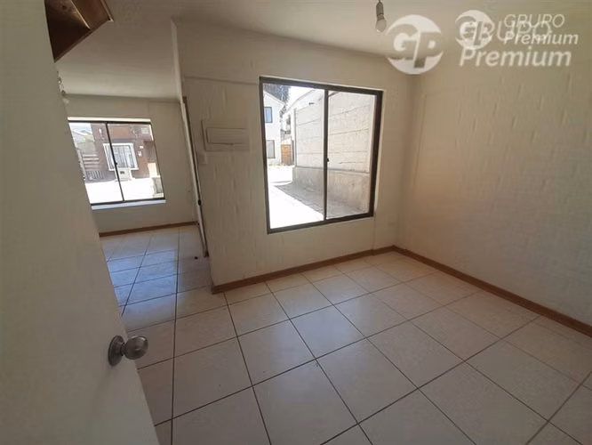 Casa en venta de 3 dorm. Agradable Condominio Coquimbo