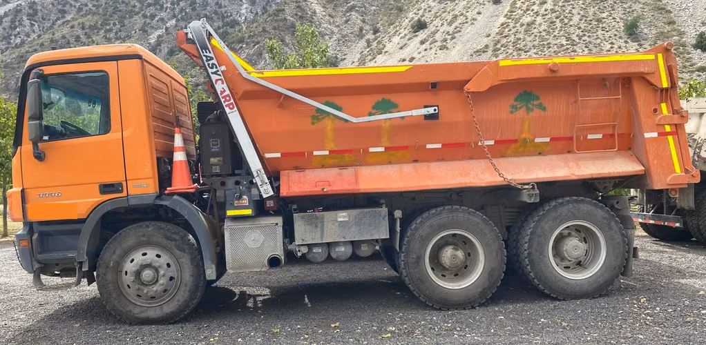 Camión Tolva Mercedes Benz Actros 3336 k 15 m3 6x4 Año ,5 Kms