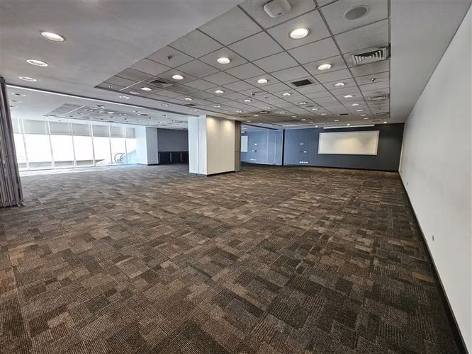 Oficina en arriendo en Las Condes / Nueva Las Condes