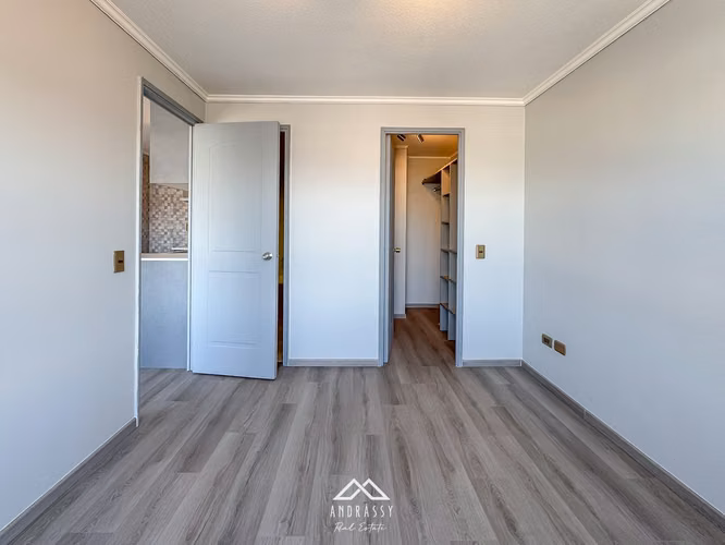 Remodelado y a pasos del Metro – Plaza Cumming - Imagen 10