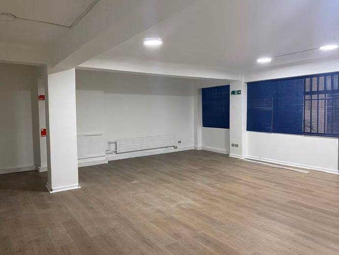 ARRIENDO OFICINA 95 M2 - CENTRO PUERTO MONTT