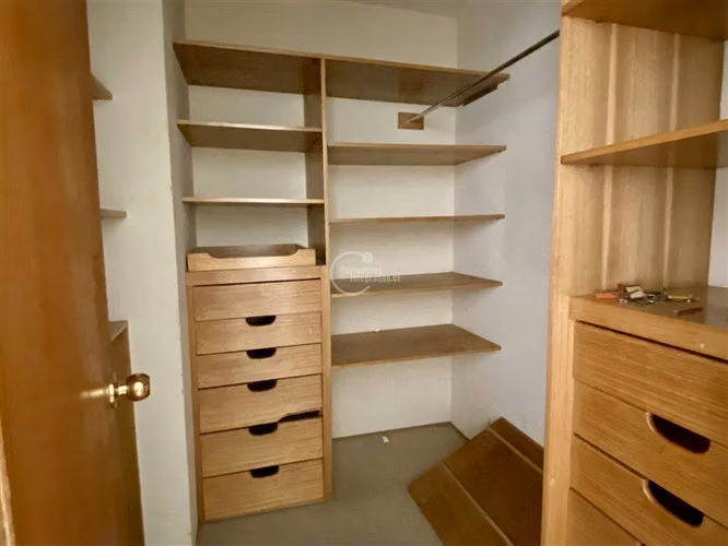 Casa en venta de 5 dorm. en Lo Barnechea