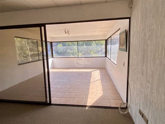 Casa en venta de 5 dorm. en Lo Barnechea
