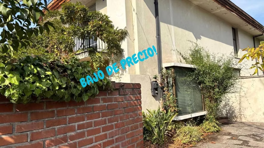 VENTA AMPLIA CASA EN LAS CONDES CERCANA METRO (158596)