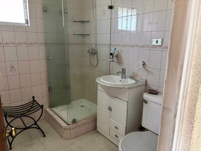 VENTA AMPLIA CASA EN LAS CONDES CERCANA METRO (158596) - Imagen 8
