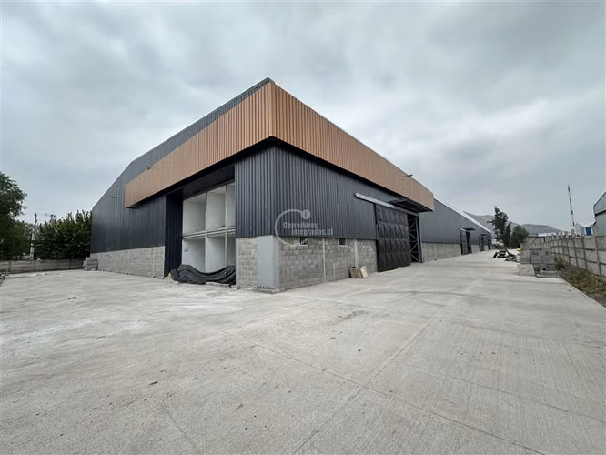Bodega en Arriendo en Colina