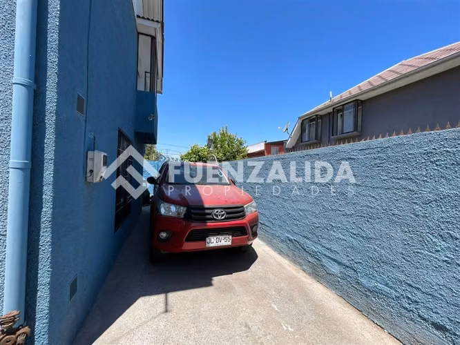 Casa en venta de 4 dorm. en Maipú