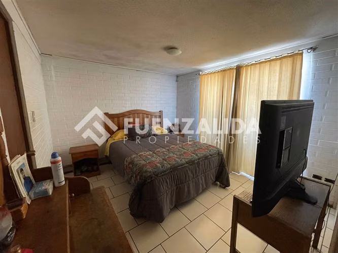 Casa en venta de 4 dorm. en Maipú