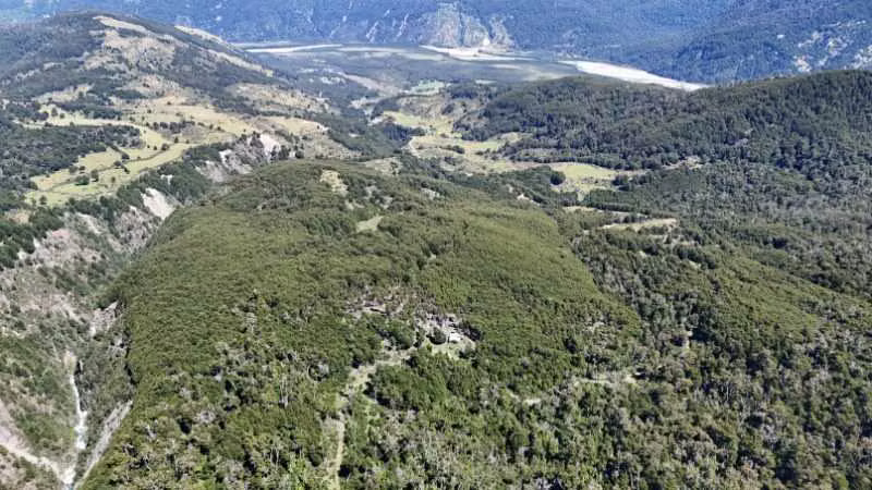 Extenso terreno en Bahia Murta orilla río (158756)