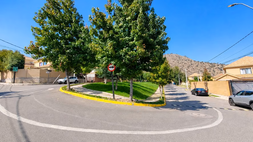 Venta Casa En Microbarrio / Cumbres De La Viña