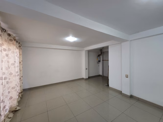 CENTRICA CASA A PASOS DE TRIBUNALES