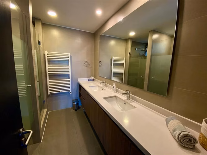 Departamento en venta de 4 dormitorios en Lo Barnechea