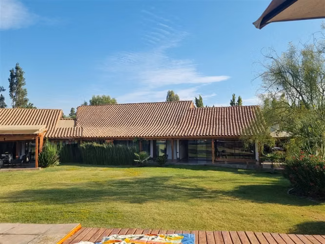Casa en venta de 5 dorm. en Lampa