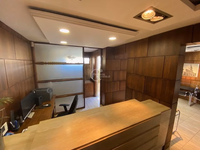 Casa en arriendo de 5 dorm. en Las Condes