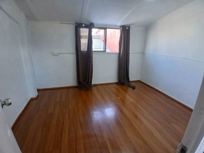 Venta de Casa Impecable 4D.  Excelente Ubicación