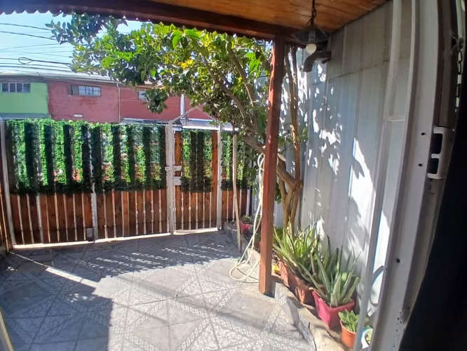 Venta de Casa Impecable 4D.  Excelente Ubicación