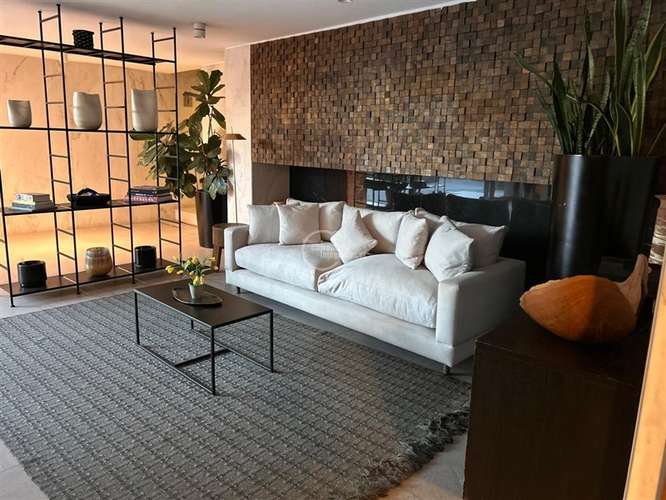 Departamento en venta con patio exclusivo y subterráneo