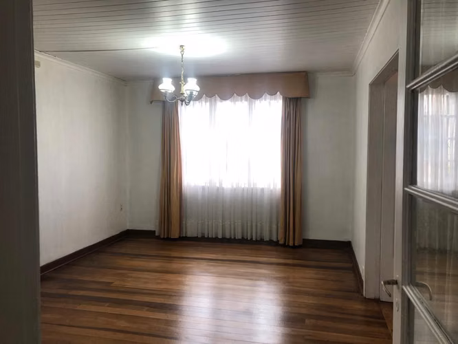 Vendo Edificio, excelente ubicación en plano centro de Valdivia.