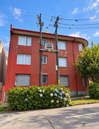Vendo Edificio, excelente ubicación en plano centro de Valdivia.