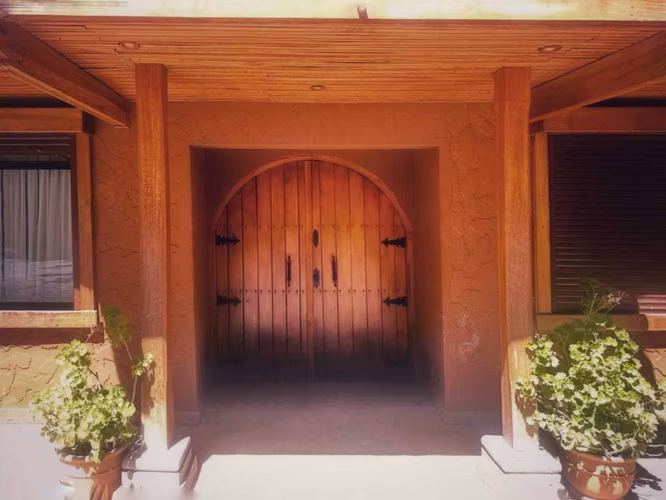 En venta casa y parcela en Pirque (158803)