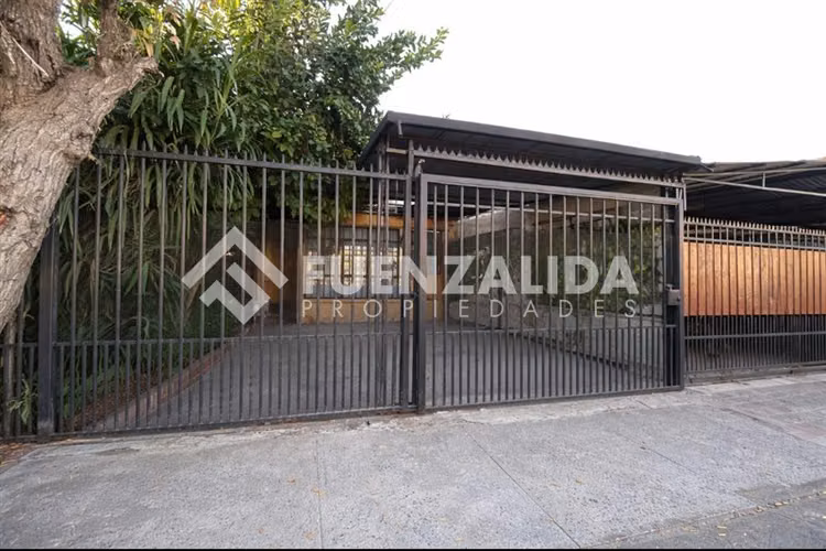 Casa en venta de 3 dorm. en Maipú