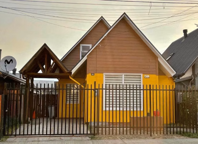 VENDE CASA VALDIVIA 