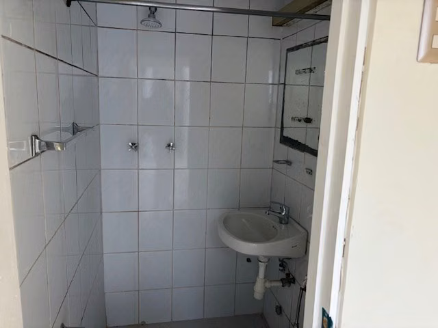 Casa remodelada apta para oficina/luminosa/amplios espacios