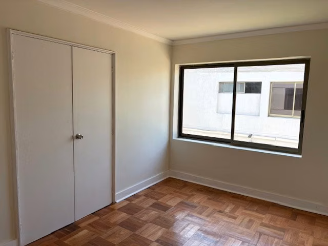 Casa remodelada apta para oficina/luminosa/amplios espacios