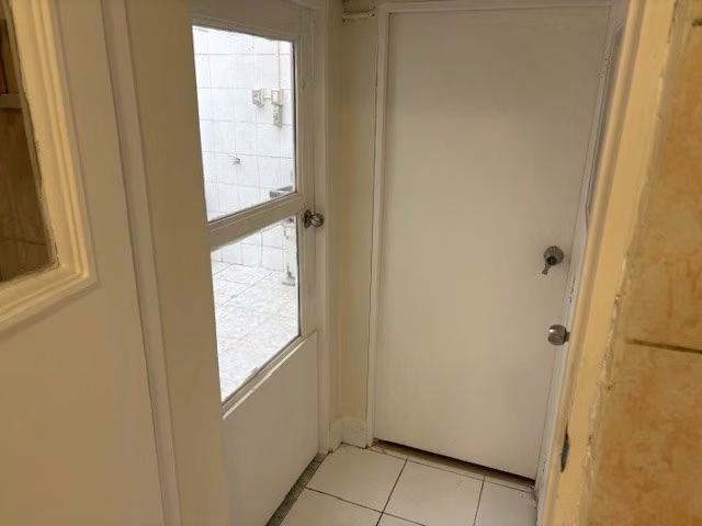 Casa remodelada apta para oficina/luminosa/amplios espacios