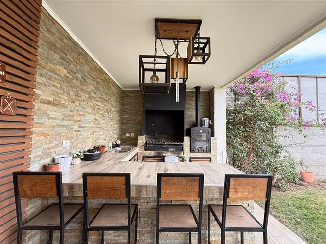 Se Vende Casa en Condominio Brisas Norte Chicureo