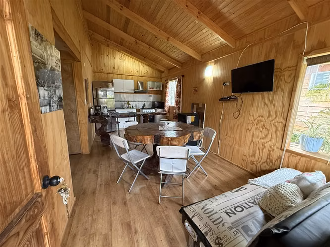 Parcela en venta con 4 cabañas Puerto Varas