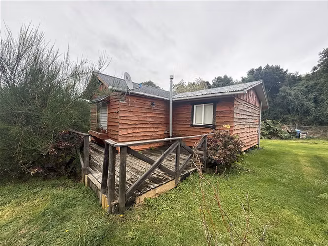 Parcela en venta con 4 cabañas Puerto Varas