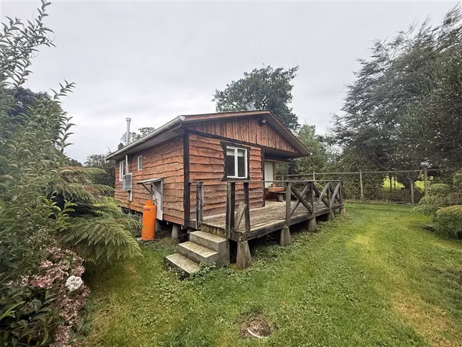 Parcela en venta con 4 cabañas Puerto Varas