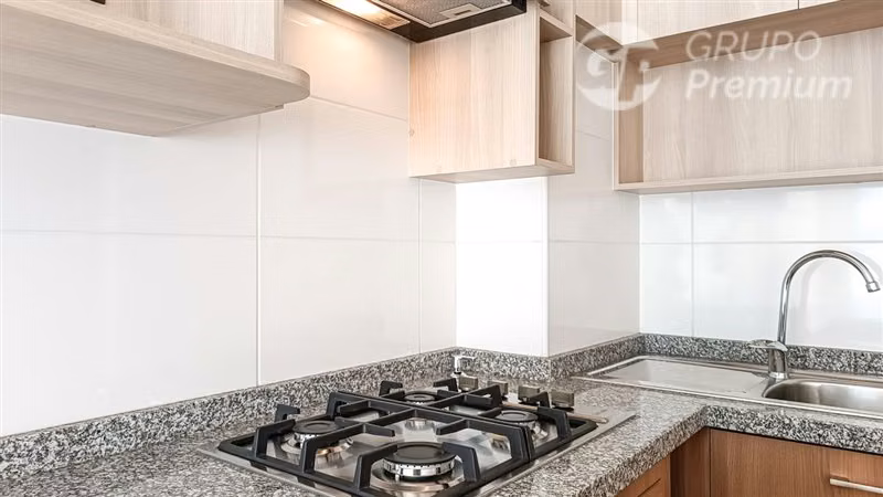 Departamento en venta de 2 dorm. 2 baños en La Cisterna
