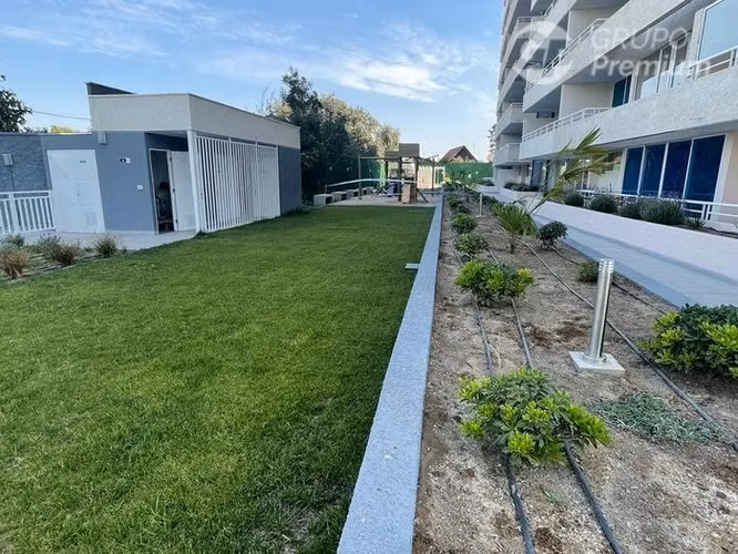 Departamento en venta de 2 dorm. 2 baños en La Cisterna