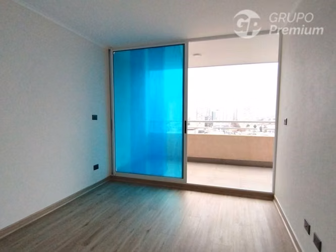 Departamento en venta de 2 dorm. 2 baños en La Cisterna