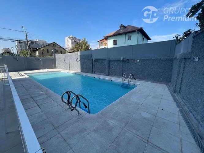 Departamento en venta de 2 dorm. 2 baños en La Cisterna