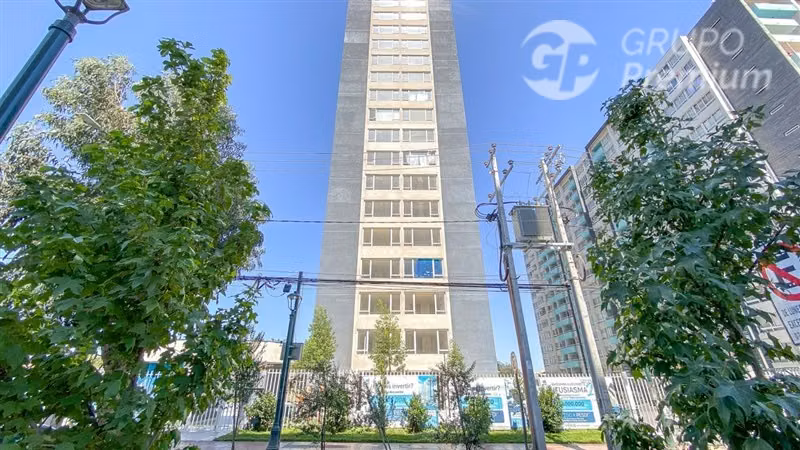 Departamento en venta de 2 dorm. 2 baños en La Cisterna