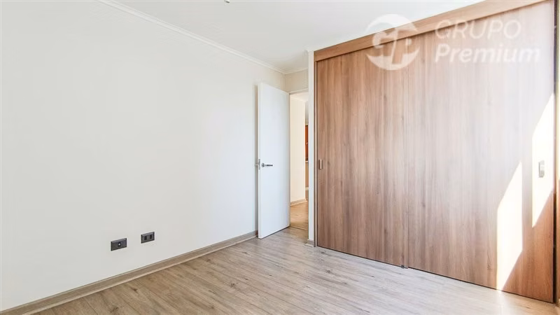Departamento en venta de 2 dorm. 2 baños en La Cisterna