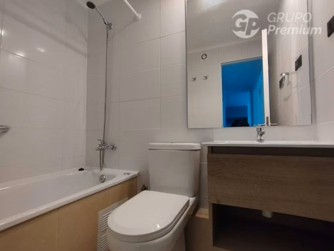 Departamento en venta de 2 dorm. 2 baños en La Cisterna