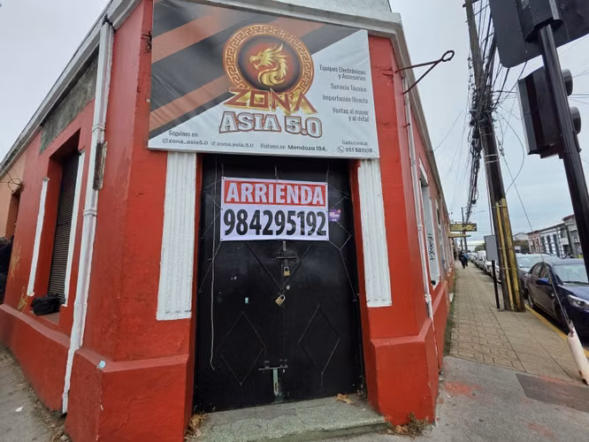 Arriendo Local comercial Esquina en el centro