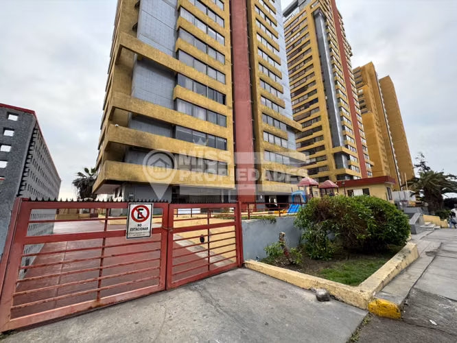 VENDE ESTACIONAMIENTO - SECTOR SUR, ANTOFAGASTA