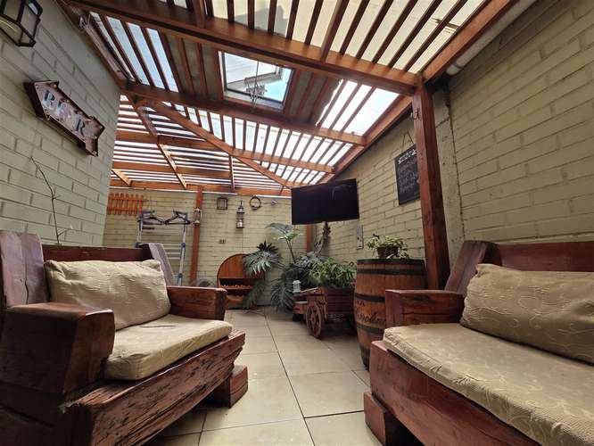CASA Villa El Rosal / Liceo Bicentenario - Imagen 2