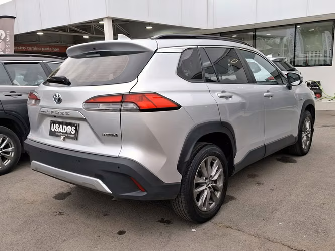 TOYOTA COROLLA CROSS 2023