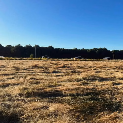 Se vende  parcela de 5000.-plana en Chancoyan.  A 20 minutos de la entrada de Vald.