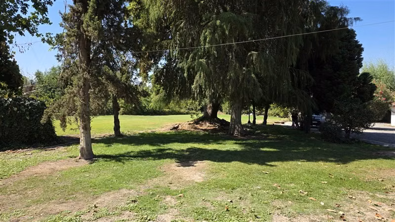 Parcela con dos casas en venta, Chicureo / Colina