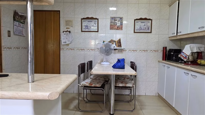 Parcela con dos casas en venta en Chicureo