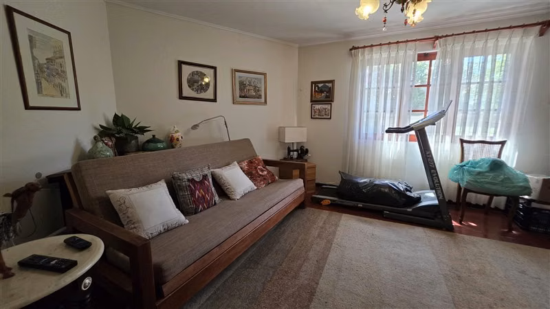 Parcela con dos casas en venta en Chicureo